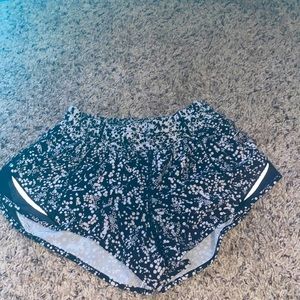 Lululemon hotty hot shorts